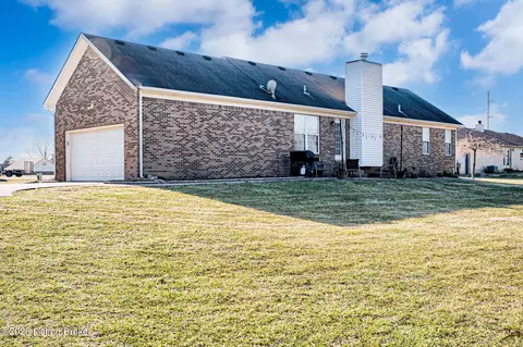 138 Clovis Ct, Mount Washington, KY 40047 photo 26