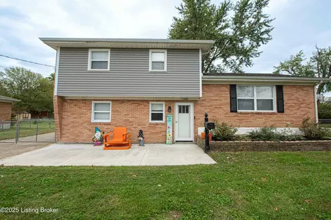 7006 Sun Valley Dr, Louisville, KY 40272