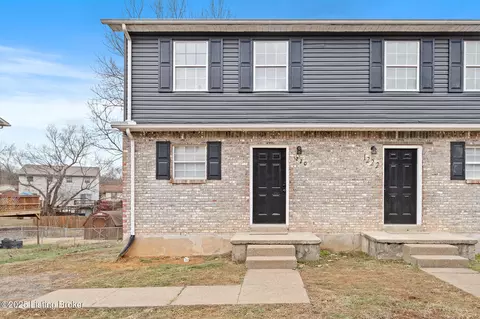 1220 Clear Ridge Ln, Radcliff, KY 40160