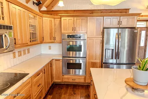Kitchen - 1200 E 400 N, Madison, IN 47250 photo 5 of 8