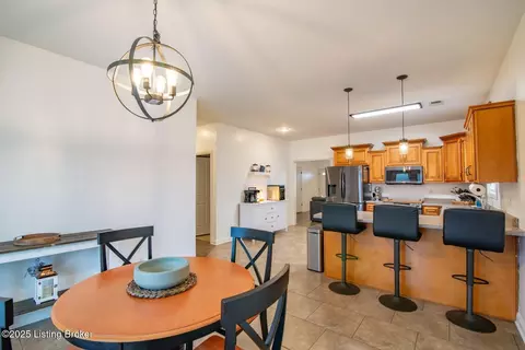 Dining - 3113 Deckard School Rd, Radcliff, KY 40160 photo 1 of 5