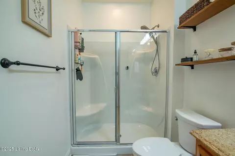 Bath - 3113 Deckard School Rd, Radcliff, KY 40160 photo 5 of 5