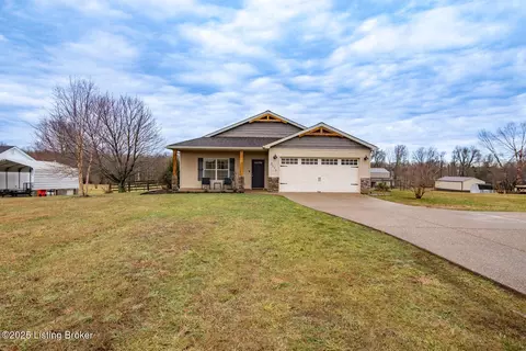 Exterior - 3113 Deckard School Rd, Radcliff, KY 40160 photo 6 of 16