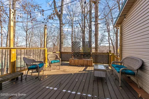 Exterior - 160 Blueberry Hl, Bee Spring, KY 42207 photo 4 of 6