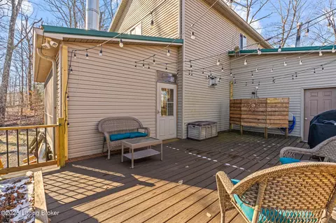 Exterior - 160 Blueberry Hl, Bee Spring, KY 42207 photo 3 of 6