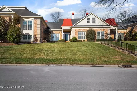 5805 Creighton Hill Rd, Louisville, KY 40207