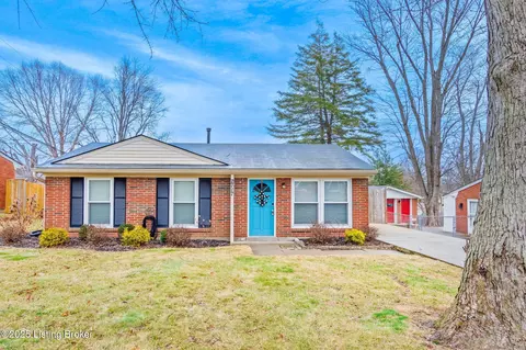2717 Tregaron Ave, Louisville, KY 40299