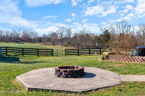 Exterior - 116 King Rd, Pendleton, KY 40055 photo 7 of 12