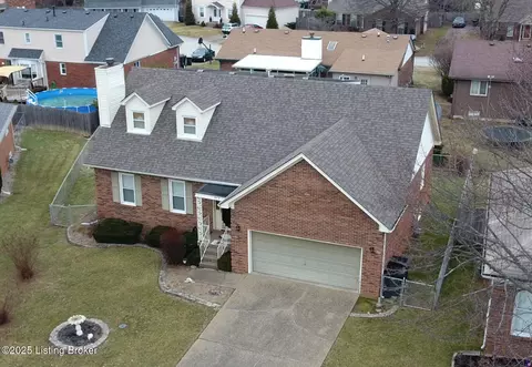 3014 Velden Dr, Louisville, KY 40220