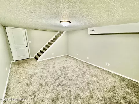 104 Rizer Ave, Springfield, KY 40069 photo 19