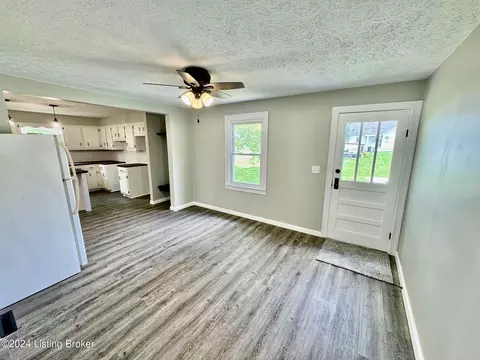 104 Rizer Ave, Springfield, KY 40069 photo 10