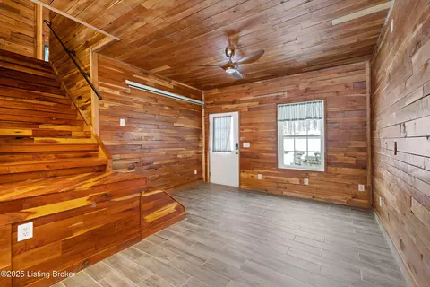 Living - 587 Long Run Rd, Springfield, KY 40069 photo 1 of 1