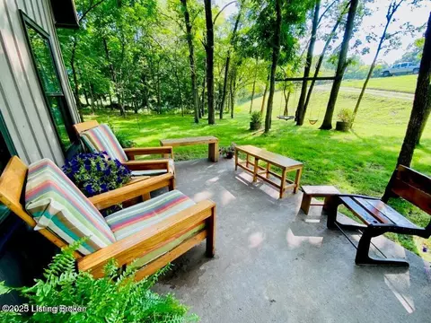 Exterior - 587 Long Run Rd, Springfield, KY 40069 photo 2 of 8