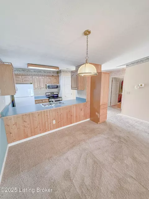166 Walnut Ave, Mount Washington, KY 40047 photo 11