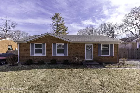 6813 Michael Dr, Crestwood, KY 40014
