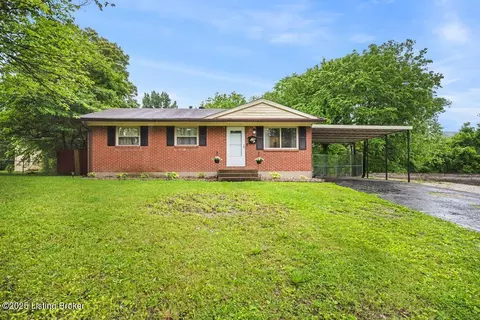 9828 Titan Dr, Louisville, KY 40229