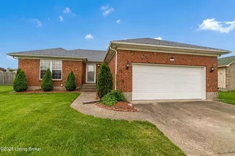 5206 Hassock Ct, Louisville, KY 40258