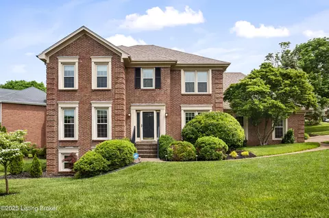 7709 Nevia Way, Louisville, KY 40220