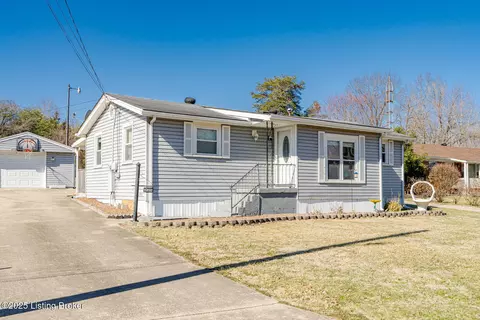 225 Northview Dr, Shepherdsville, KY 40165