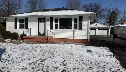 2803 Pioneer Rd, Louisville, KY 40216