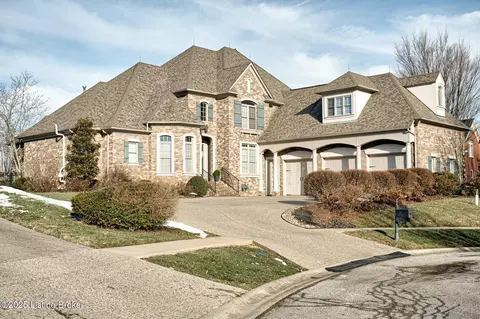 2101 Highland Springs Pl, Louisville, KY 40245