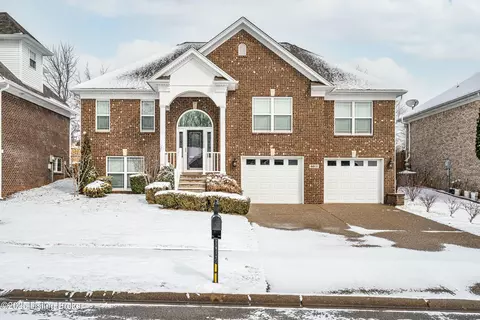 6013 Clearwater Cir, Louisville, KY 40219