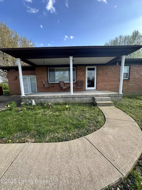 3320 Pioneer Trail Trl, Pioneer Village, KY 40165
