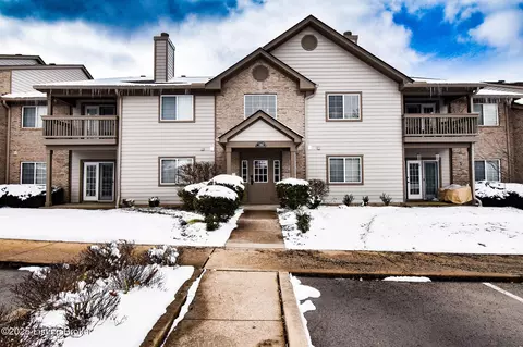1302 Pickings Pl UNIT 202, Louisville, KY 40243