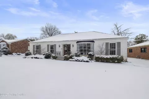8702 Storrington Ct, Louisville, KY 40222