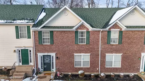 9616 Bayberry Green Ln, Louisville, KY 40291