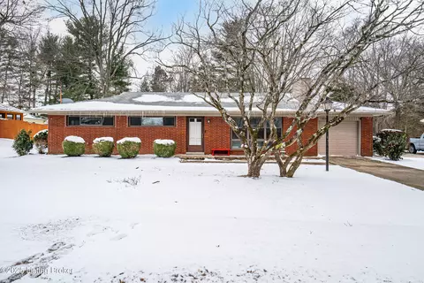 1200 Meadowridge Trl, Goshen, KY 40026