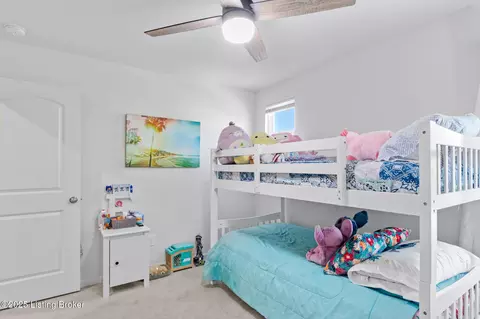 Bedroom - 4034 White Pine Ln, La Grange, KY 40031 photo 5 of 11