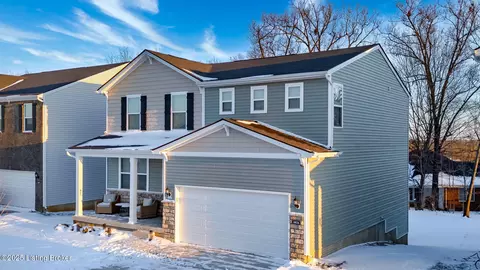 Exterior - 4034 White Pine Ln, La Grange, KY 40031 photo 2 of 3