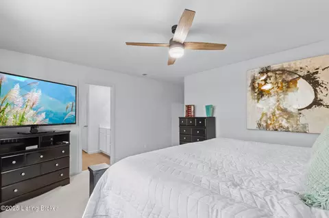 Bedroom - 4034 White Pine Ln, La Grange, KY 40031 photo 10 of 11