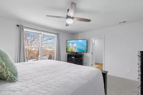 Bedroom - 4034 White Pine Ln, La Grange, KY 40031 photo 11 of 11