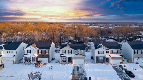View/Area - 4034 White Pine Ln, La Grange, KY 40031 photo 2 of 5