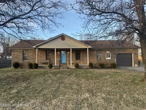 2804 Oakwood Dr, Bardstown, KY 40004