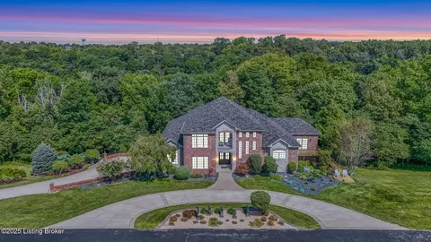 10061 Harrods Creek Dr, Prospect, KY 40059