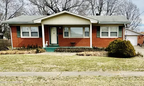 8703 Seaforth Dr, Louisville, KY 40258