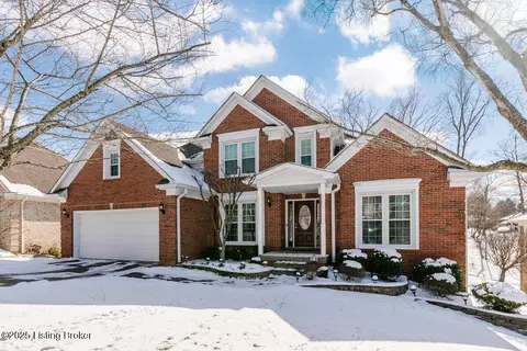 4509 Saratoga Woods Dr, Louisville, KY 40299