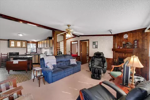Living - 1008 Pattons Creek Rd, Pendleton, KY 40055 photo 1 of 2