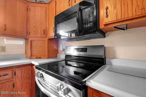 Kitchen - 1180 Pattons Creek Rd, Pendleton, KY 40055 photo 4 of 7