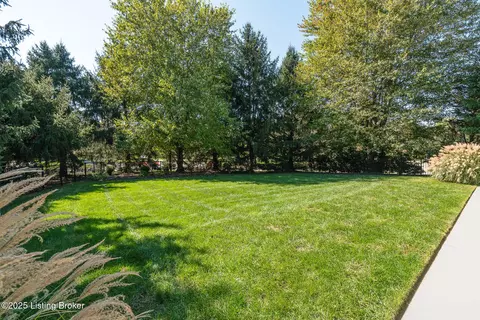 6905 Windham Pkwy, Prospect, KY 40059 photo 63