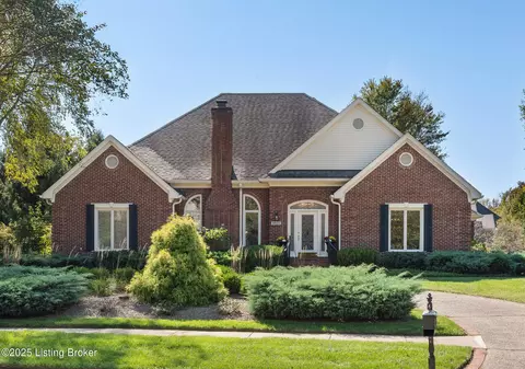 6905 Windham Pkwy, Prospect, KY 40059 photo 2