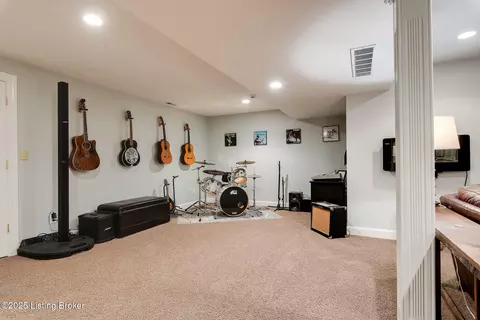 6905 Windham Pkwy, Prospect, KY 40059 photo 46