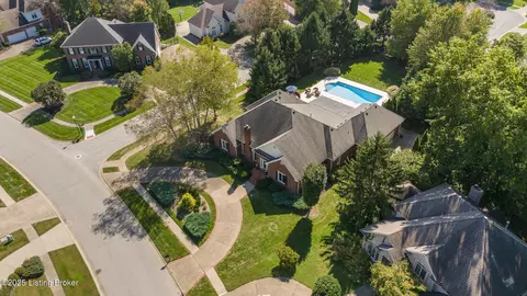 6905 Windham Pkwy, Prospect, KY 40059 photo 69