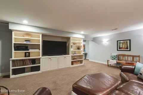 6905 Windham Pkwy, Prospect, KY 40059 photo 44