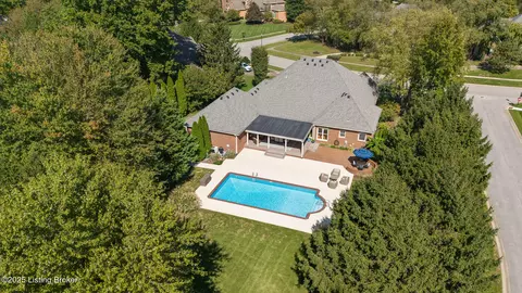 6905 Windham Pkwy, Prospect, KY 40059 photo 68