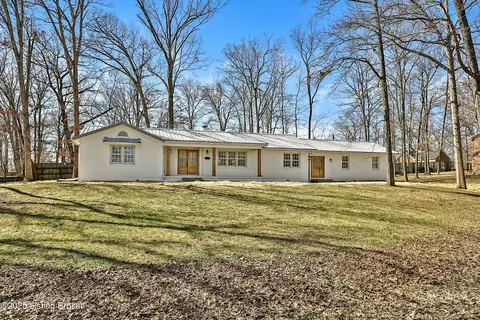128 Park Ln, Lawrenceburg, KY 40342