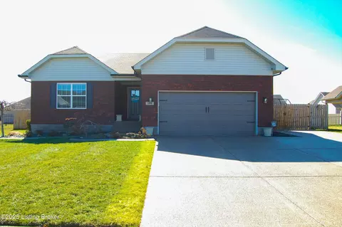 385 Golden Wing Rd, Mount Washington, KY 40047